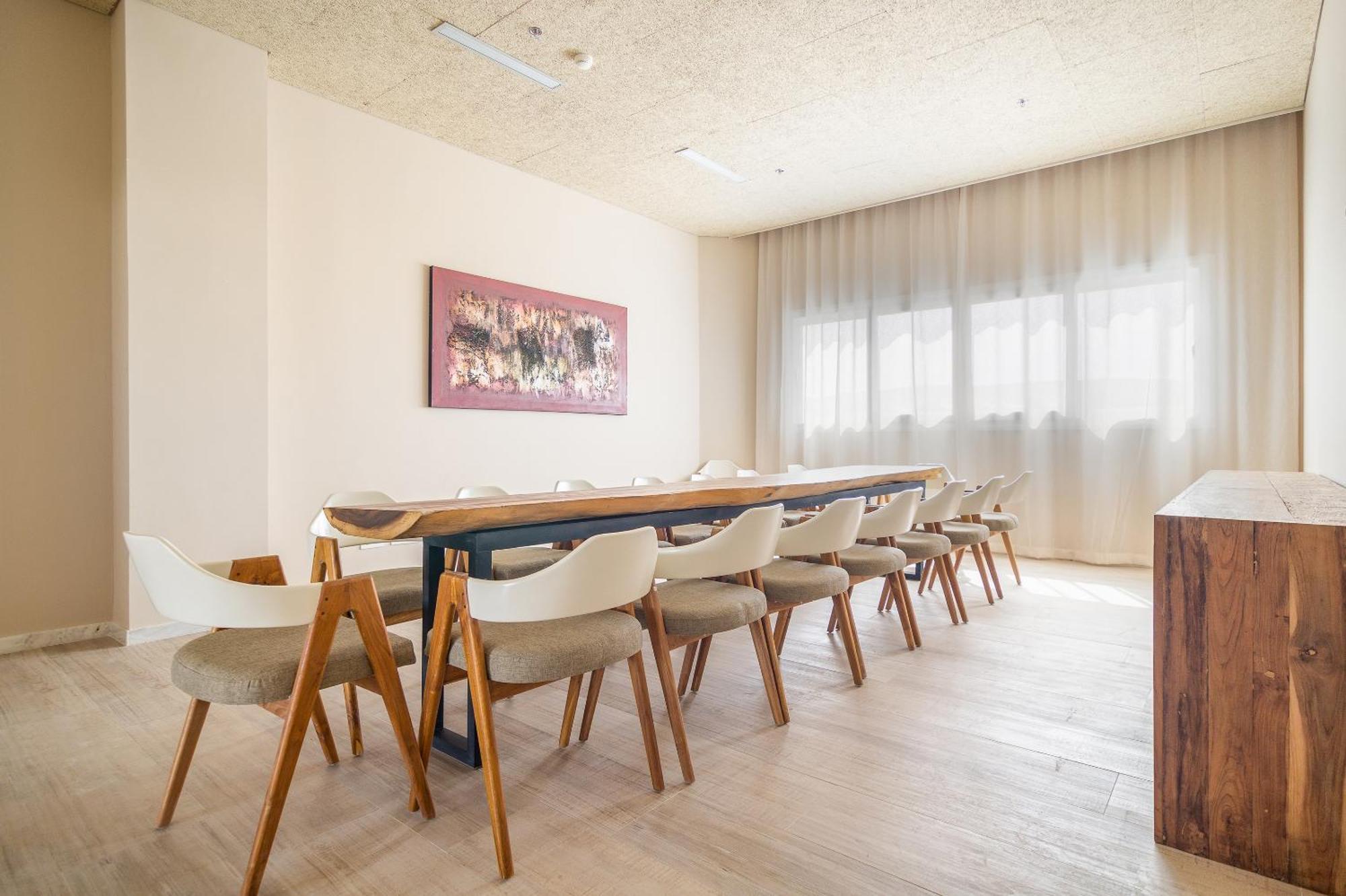 Zahara Beach & Spa By Qhotels - Adults Recommended Zahara de los Atunes Zewnętrze zdjęcie The boardroom
